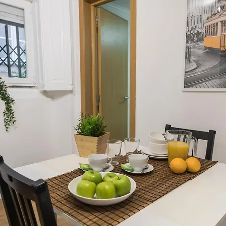 Alfama Typical Beco Dos Ramos Appartement Lissabon